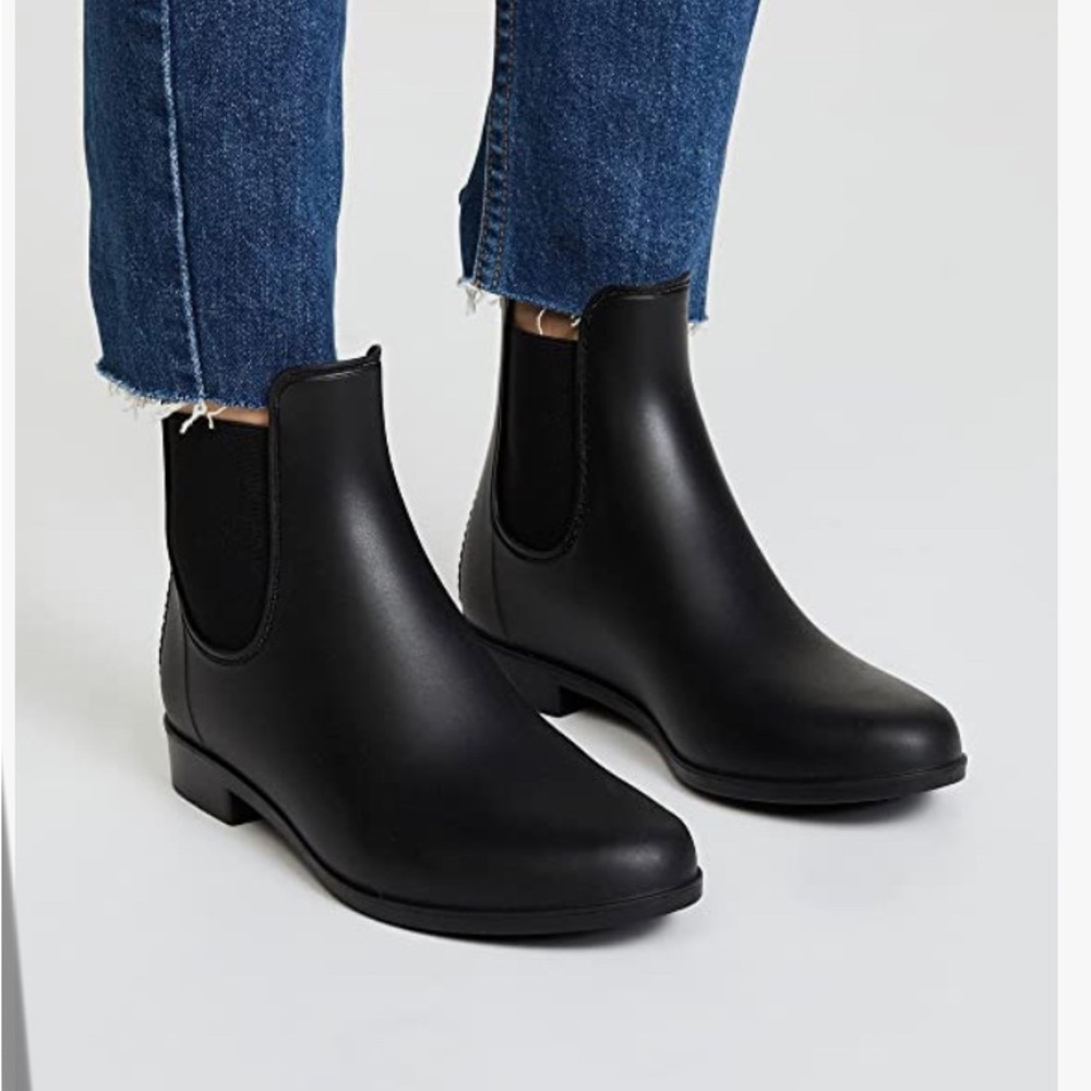 Sam Edelman Tinsley Chelsea rain bootie . Size 8-8.5